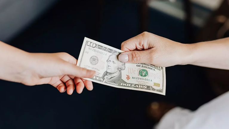 Políticas Salariales Adaptadas a la Normativa Peruana