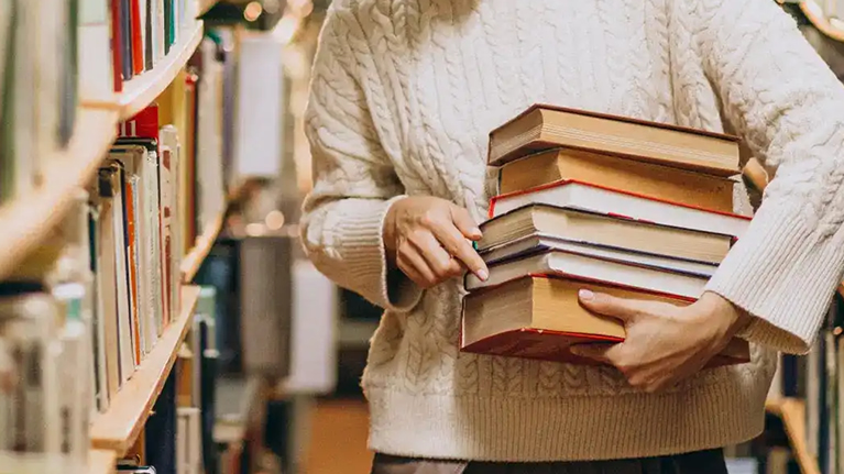 Auxiliar de Biblioteca